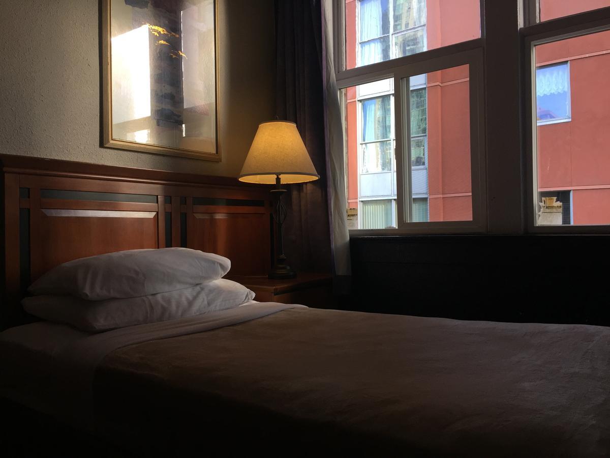 Hotel Ambassador Vancouver Luaran gambar
