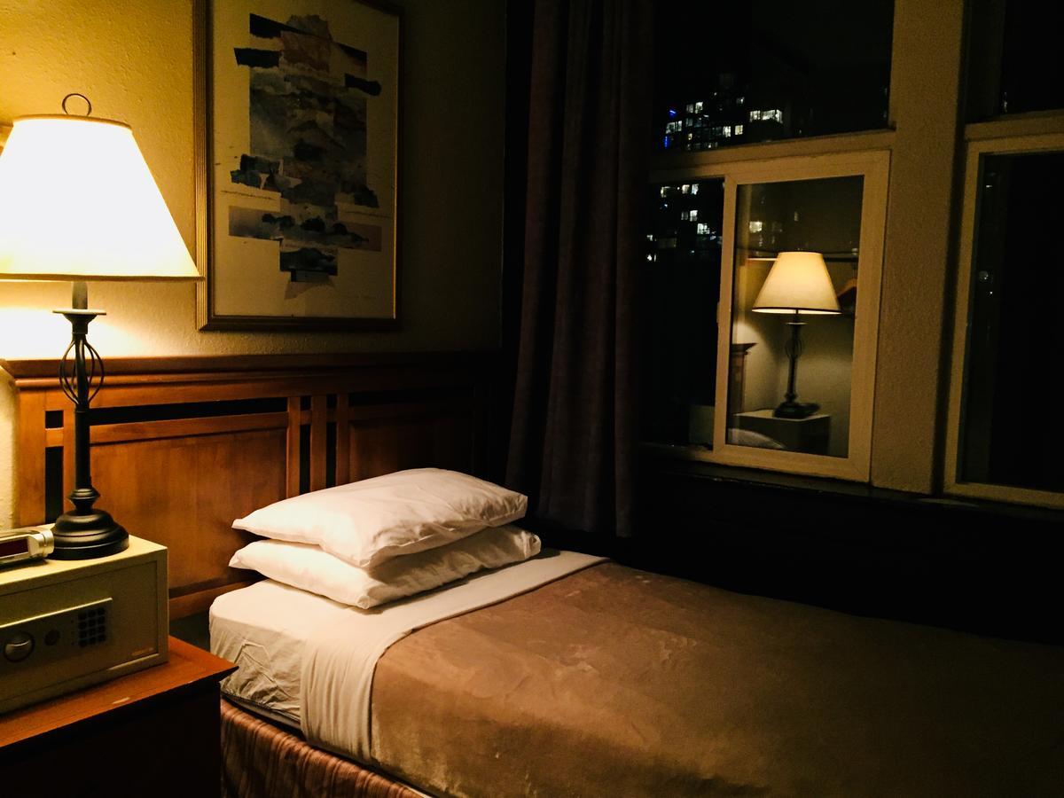 Hotel Ambassador Vancouver Luaran gambar