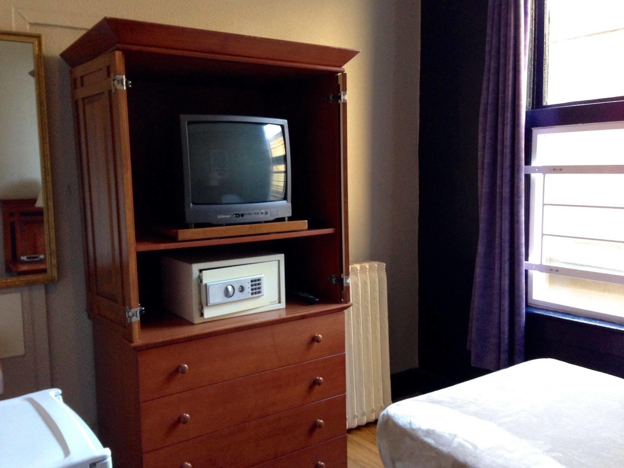 Hotel Ambassador Vancouver Luaran gambar